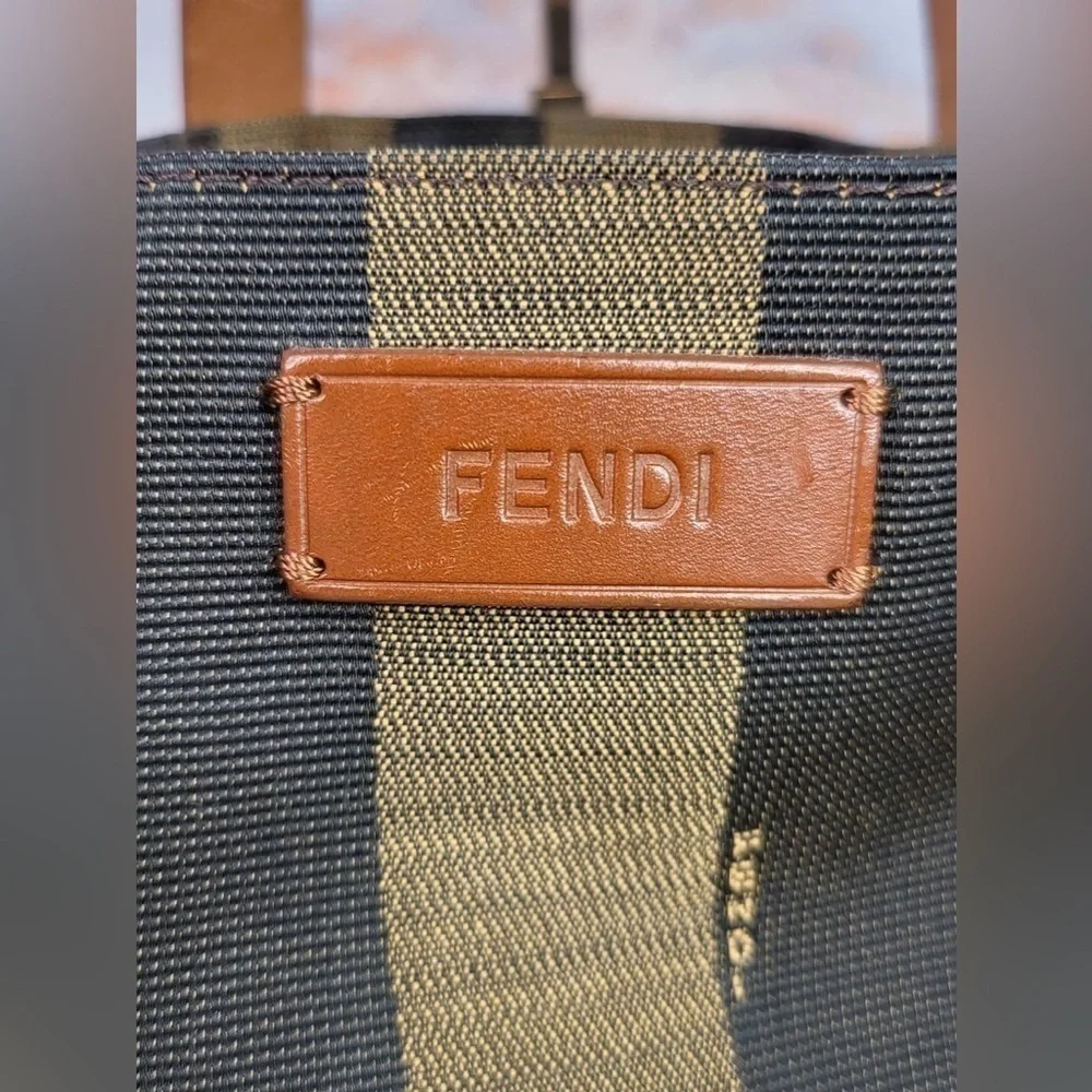 Fendi PEQUIN SHOPPING TOTE BAG - Picture 10 of 17